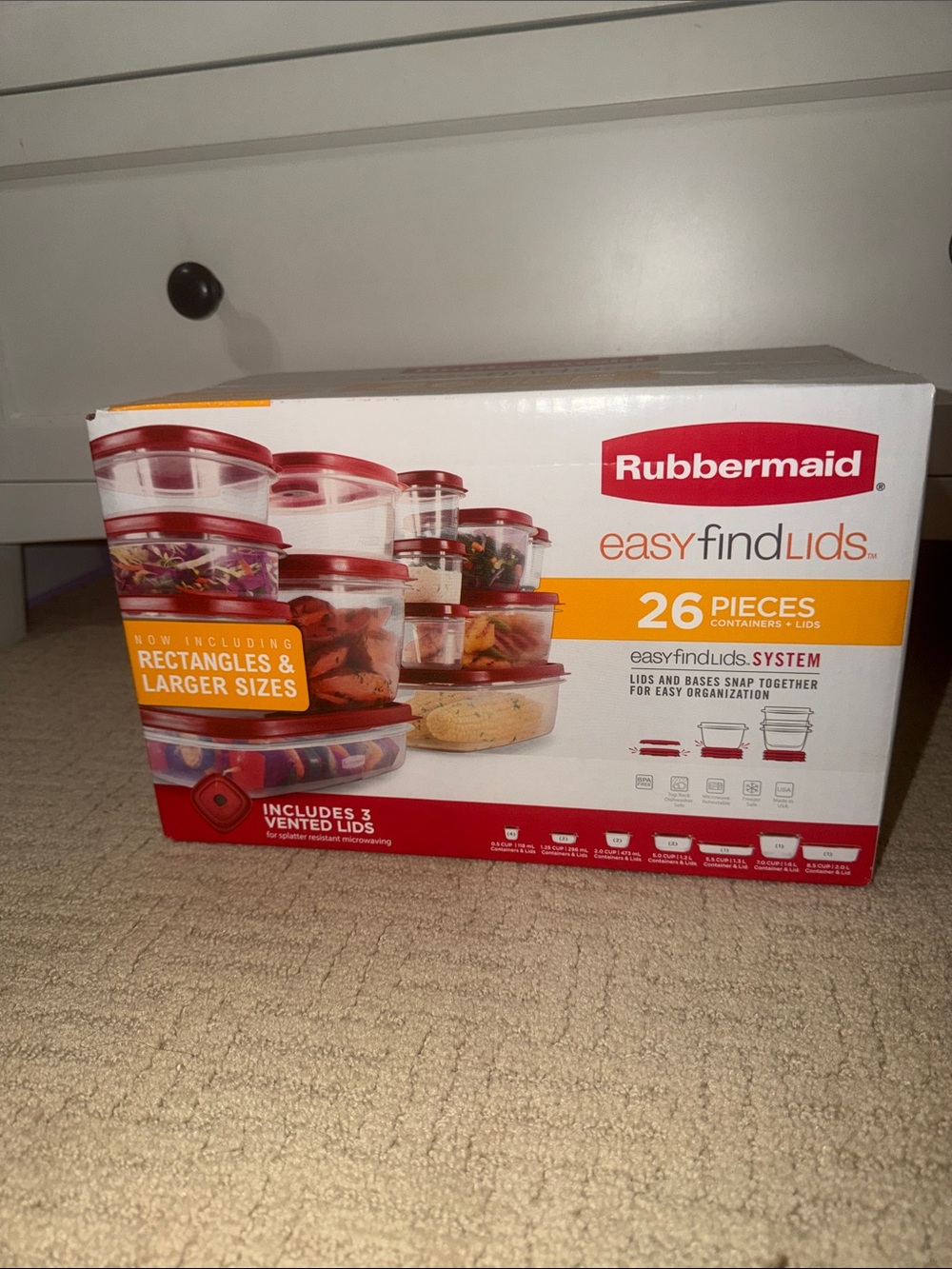 Rubbermaid Easy Find Lids Food Storage Set with Red Lids